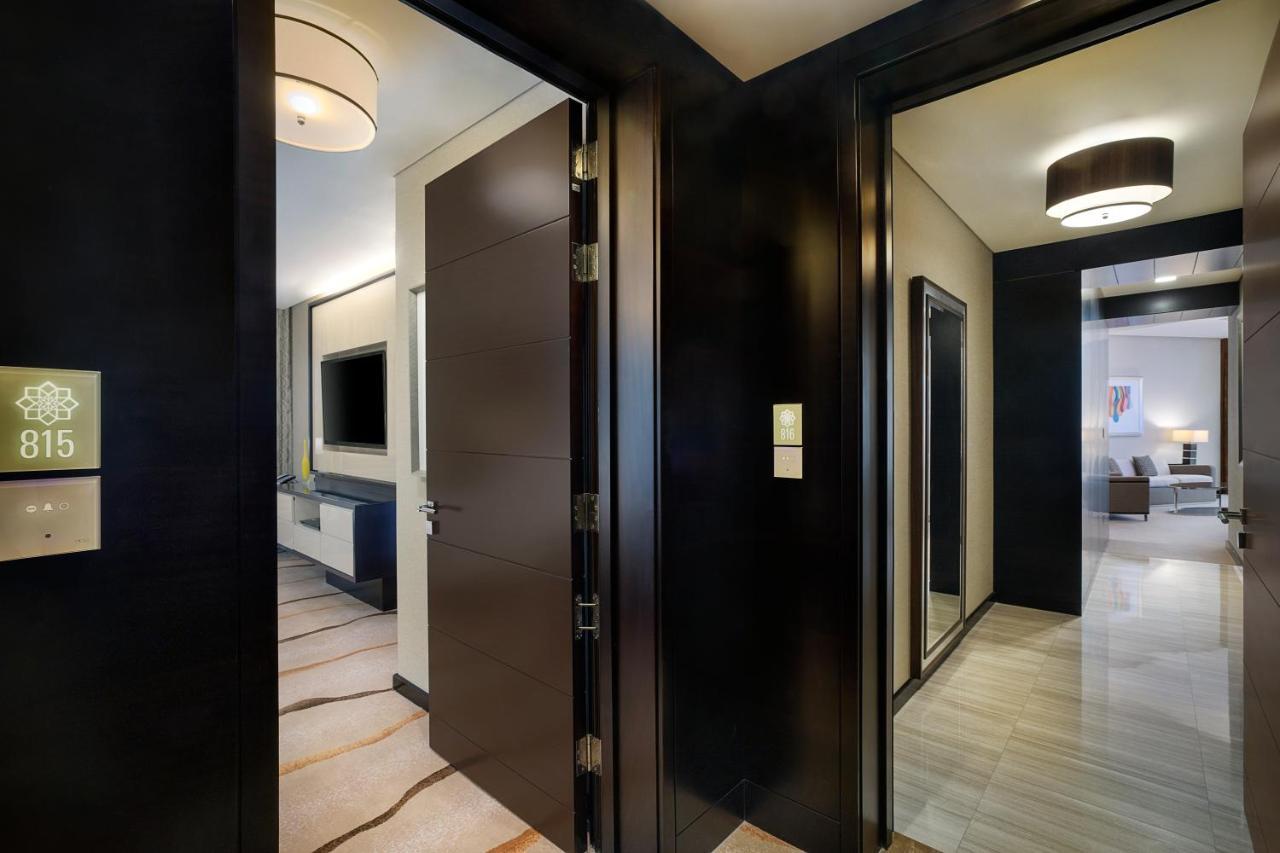 โรสวูดโฮเต็ลอบูดาบี Hotel อาบูดาบี ภายนอก รูปภาพ Interior of a suite