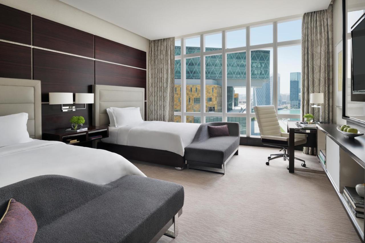 โรสวูดโฮเต็ลอบูดาบี Hotel อาบูดาบี ภายนอก รูปภาพ