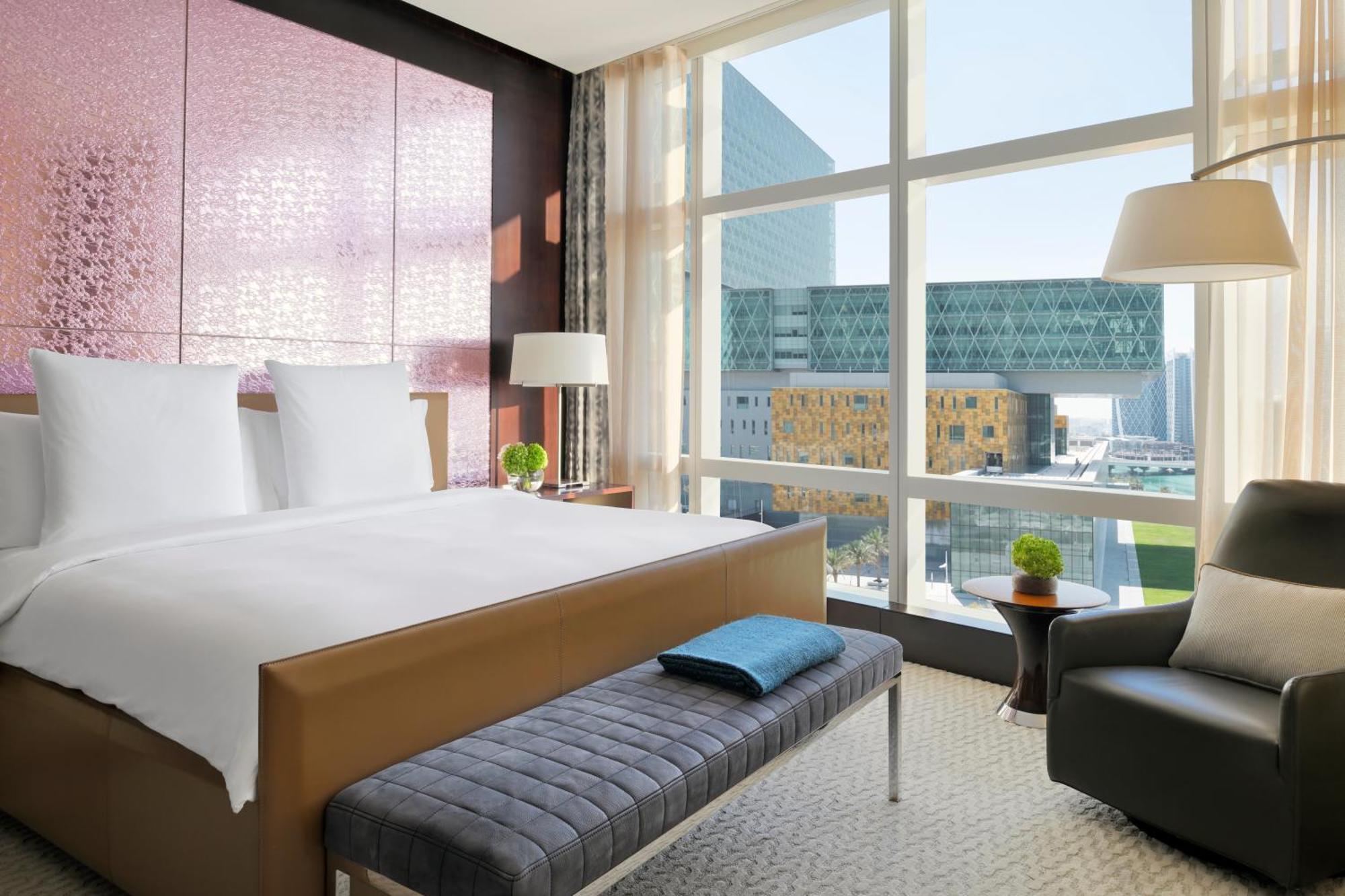 โรสวูดโฮเต็ลอบูดาบี Hotel อาบูดาบี ภายนอก รูปภาพ A guest room at the hotel